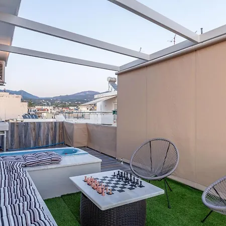 Apartamento Tiny Penthouse, Big Terrace Kalamata