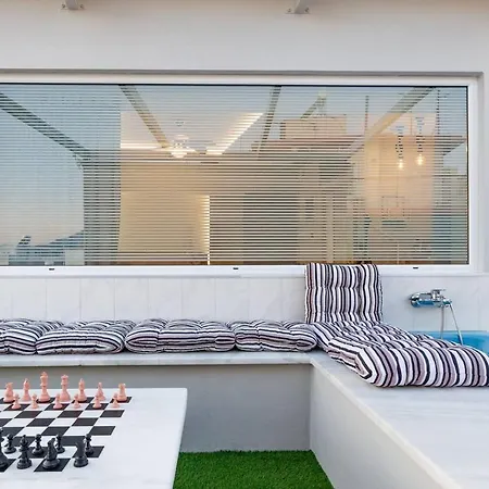 Tiny Penthouse, Big Terrace Kalamata
